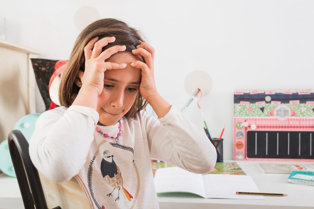 ZahnZoo Krefeld | Der Einfluss von Schulstress auf die Zahngesundheit von Kindern