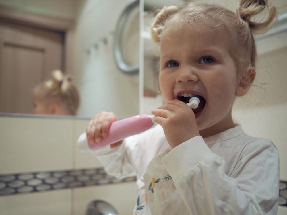 ZahnZoo Krefeld | Ab wann sind elektrische Zahnbürsten für Kinder geeignet?
